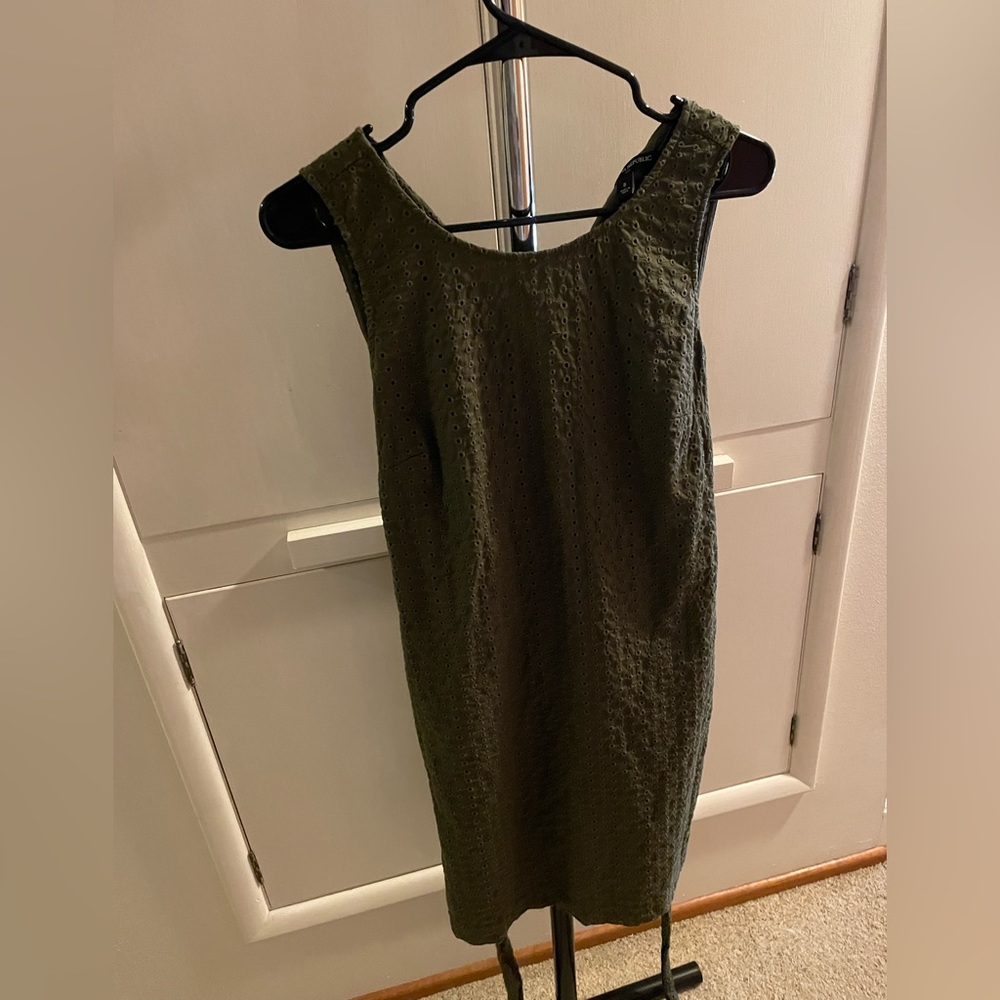 Banana Republic embroidered dress